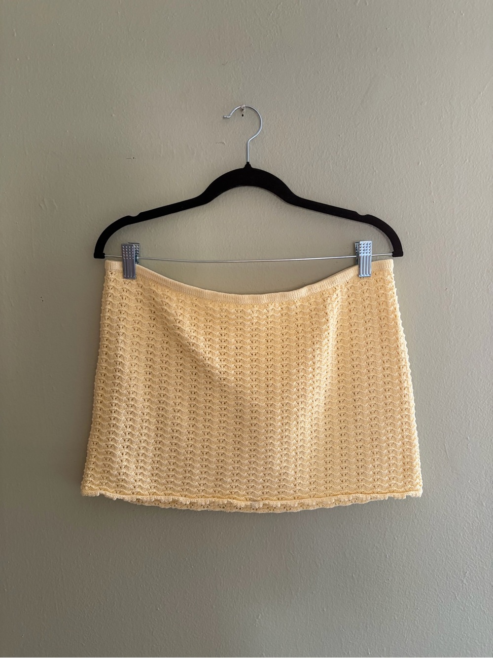 Aritzia Butter Yellow Crochet Mini Skirt - Women